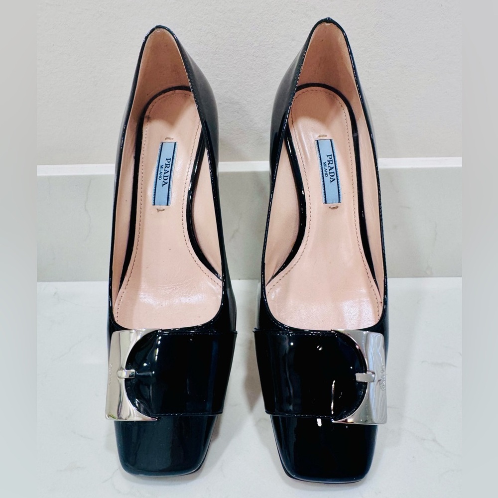 100% Authentic   PRADA MILANO BLACK PATENT GENUINE LEATHER HEELS  !
